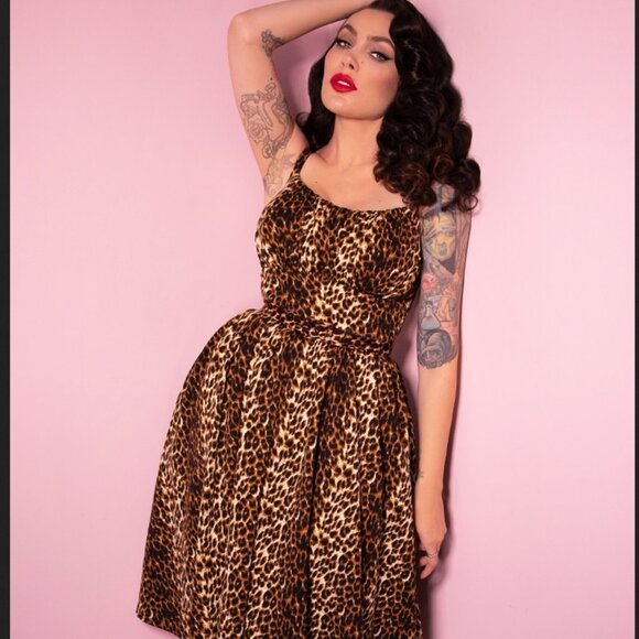 Vixen by Micheline Pitt - Leopard Print Ingenue - Size Large - EUC with Belt - Picture 1 of 6